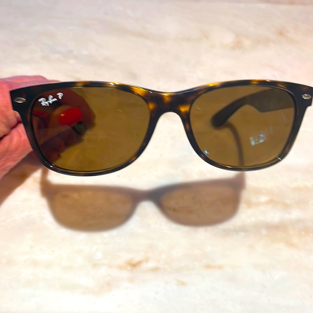 Ray-Ban Wayfarers polarized sunglasses